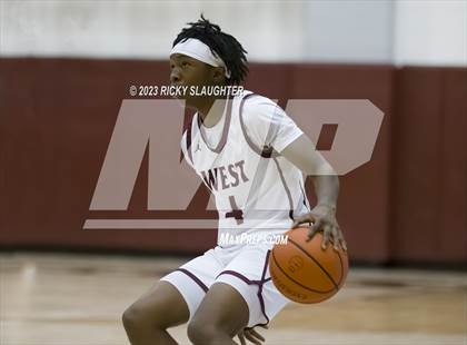 Thumbnail 1 in O'Fallon @ Belleville West photogallery.