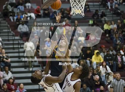 Thumbnail 3 in O'Fallon @ Belleville West photogallery.