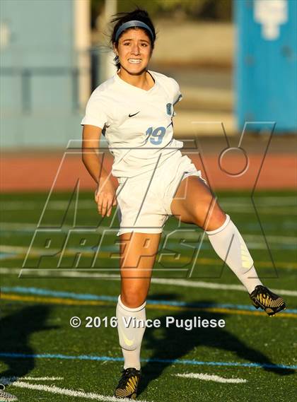Thumbnail 2 in Burbank @ Crescenta Valley photogallery.