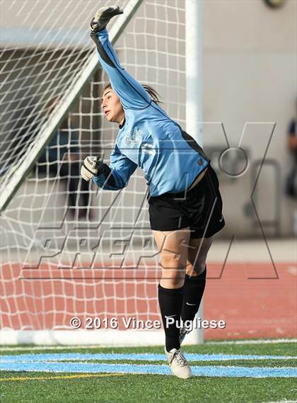 Thumbnail 2 in Burbank @ Crescenta Valley photogallery.