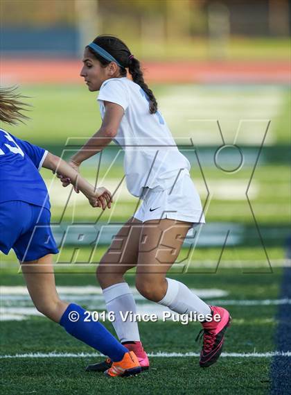 Thumbnail 1 in Burbank @ Crescenta Valley photogallery.