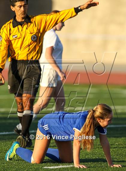 Thumbnail 2 in Burbank @ Crescenta Valley photogallery.