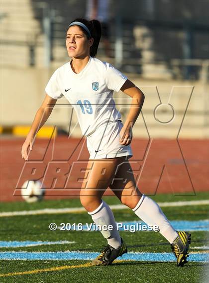 Thumbnail 1 in Burbank @ Crescenta Valley photogallery.