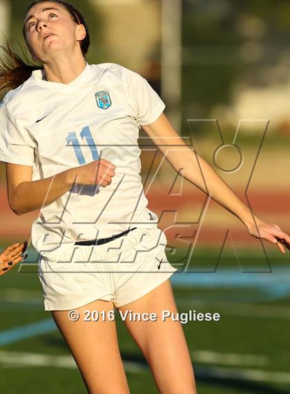 Thumbnail 1 in Burbank @ Crescenta Valley photogallery.