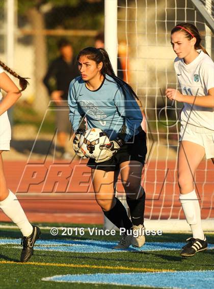 Thumbnail 1 in Burbank @ Crescenta Valley photogallery.