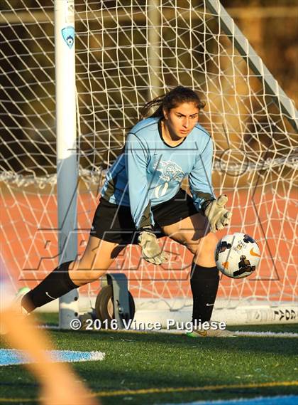 Thumbnail 1 in Burbank @ Crescenta Valley photogallery.