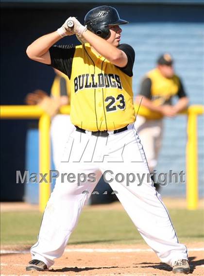 Thumbnail 3 in Quartz Hill vs. Goldwater photogallery.