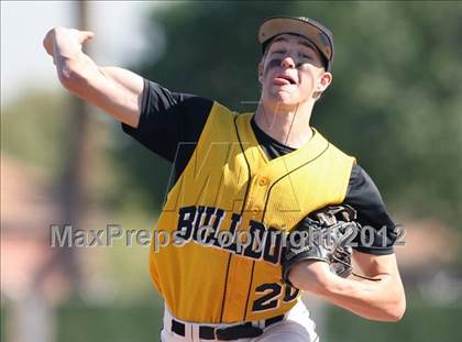 Thumbnail 2 in Quartz Hill vs. Goldwater photogallery.