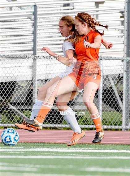 Thumbnail 1 in Roseville vs. Whitney (CIF SJS D2 Final) photogallery.