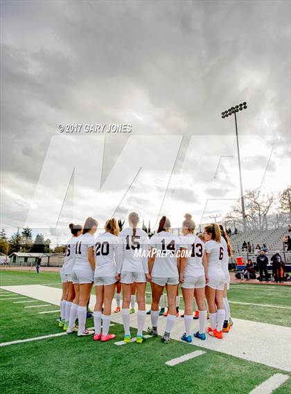 Thumbnail 2 in Roseville vs. Whitney (CIF SJS D2 Final) photogallery.