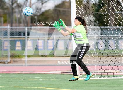 Thumbnail 3 in Roseville vs. Whitney (CIF SJS D2 Final) photogallery.