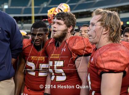 Thumbnail 3 in Vista Murrieta vs. Mission Viejo (CIF-SS West Valley Division Final) photogallery.