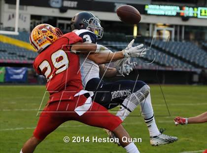 Thumbnail 1 in Vista Murrieta vs. Mission Viejo (CIF-SS West Valley Division Final) photogallery.