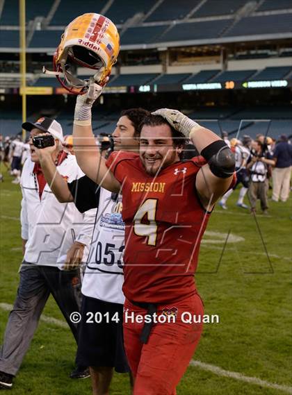 Thumbnail 1 in Vista Murrieta vs. Mission Viejo (CIF-SS West Valley Division Final) photogallery.