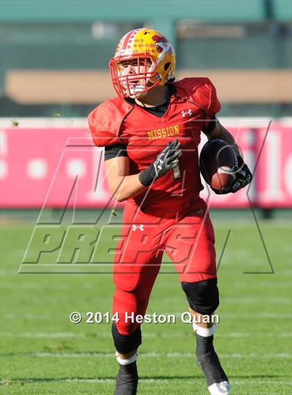 Thumbnail 2 in Vista Murrieta vs. Mission Viejo (CIF-SS West Valley Division Final) photogallery.