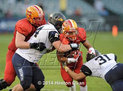 Thumbnail 2 in Vista Murrieta vs. Mission Viejo (CIF-SS West Valley Division Final) photogallery.