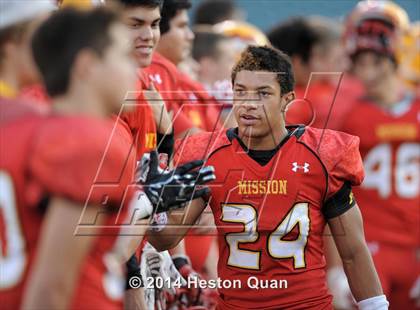 Thumbnail 1 in Vista Murrieta vs. Mission Viejo (CIF-SS West Valley Division Final) photogallery.