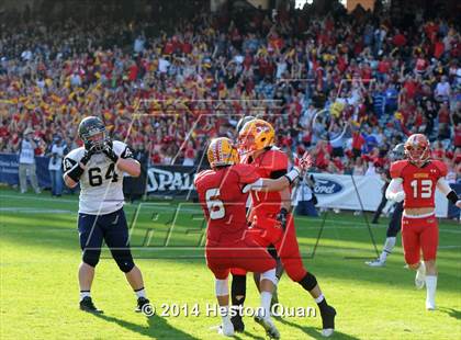 Thumbnail 1 in Vista Murrieta vs. Mission Viejo (CIF-SS West Valley Division Final) photogallery.