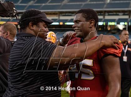 Thumbnail 2 in Vista Murrieta vs. Mission Viejo (CIF-SS West Valley Division Final) photogallery.