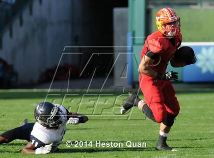 Thumbnail 1 in Vista Murrieta vs. Mission Viejo (CIF-SS West Valley Division Final) photogallery.