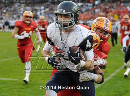 Thumbnail 3 in Vista Murrieta vs. Mission Viejo (CIF-SS West Valley Division Final) photogallery.