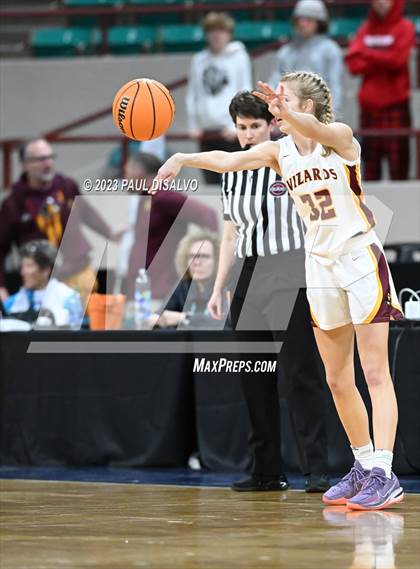 Thumbnail 2 in Glenwood Springs vs. Windsor (CHSAA 5A Final Four) photogallery.