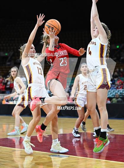 Thumbnail 2 in Glenwood Springs vs. Windsor (CHSAA 5A Final Four) photogallery.