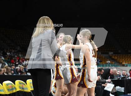 Thumbnail 3 in Glenwood Springs vs. Windsor (CHSAA 5A Final Four) photogallery.