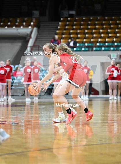 Thumbnail 1 in Glenwood Springs vs. Windsor (CHSAA 5A Final Four) photogallery.