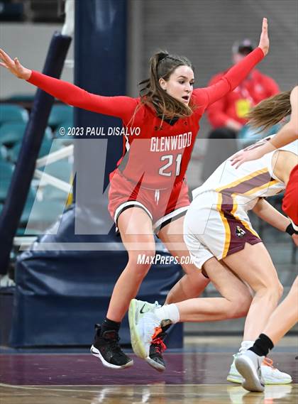 Thumbnail 1 in Glenwood Springs vs. Windsor (CHSAA 5A Final Four) photogallery.