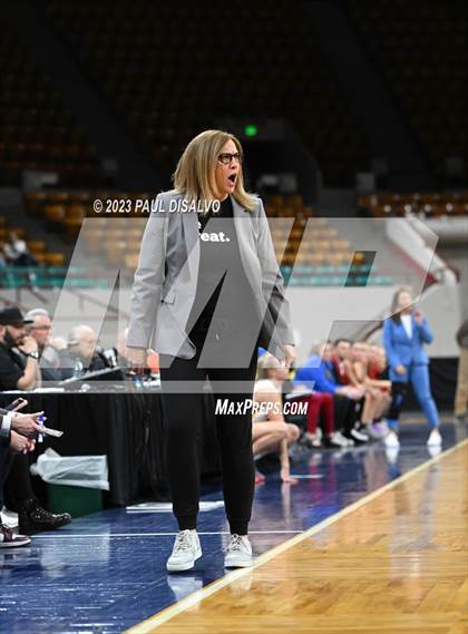 Thumbnail 3 in Glenwood Springs vs. Windsor (CHSAA 5A Final Four) photogallery.