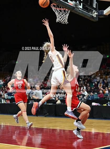 Thumbnail 2 in Glenwood Springs vs. Windsor (CHSAA 5A Final Four) photogallery.