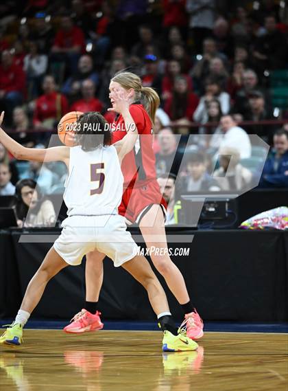 Thumbnail 3 in Glenwood Springs vs. Windsor (CHSAA 5A Final Four) photogallery.