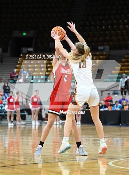 Thumbnail 1 in Glenwood Springs vs. Windsor (CHSAA 5A Final Four) photogallery.
