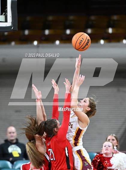 Thumbnail 1 in Glenwood Springs vs. Windsor (CHSAA 5A Final Four) photogallery.