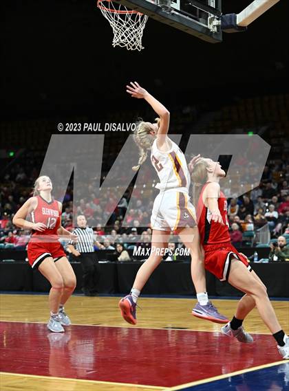 Thumbnail 1 in Glenwood Springs vs. Windsor (CHSAA 5A Final Four) photogallery.