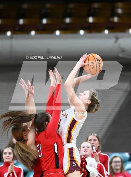 Thumbnail 2 in Glenwood Springs vs. Windsor (CHSAA 5A Final Four) photogallery.