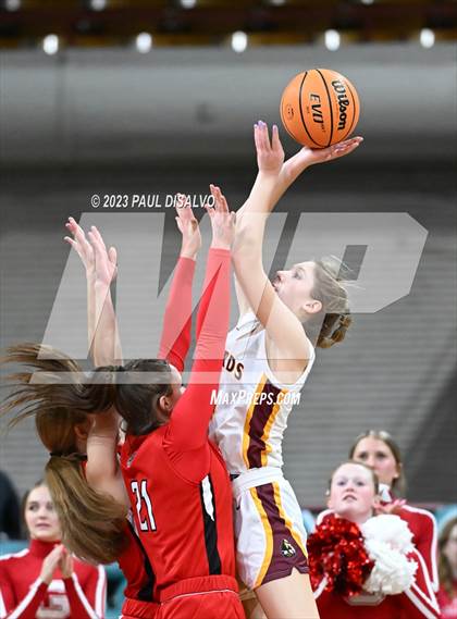 Thumbnail 3 in Glenwood Springs vs. Windsor (CHSAA 5A Final Four) photogallery.