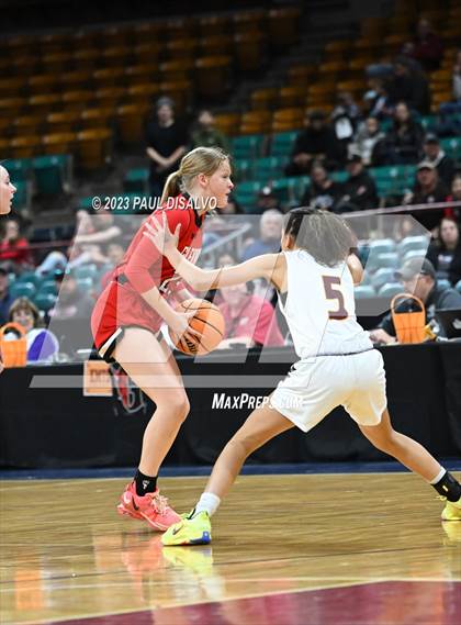 Thumbnail 1 in Glenwood Springs vs. Windsor (CHSAA 5A Final Four) photogallery.