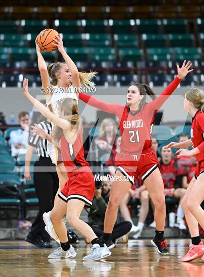 Thumbnail 1 in Glenwood Springs vs. Windsor (CHSAA 5A Final Four) photogallery.