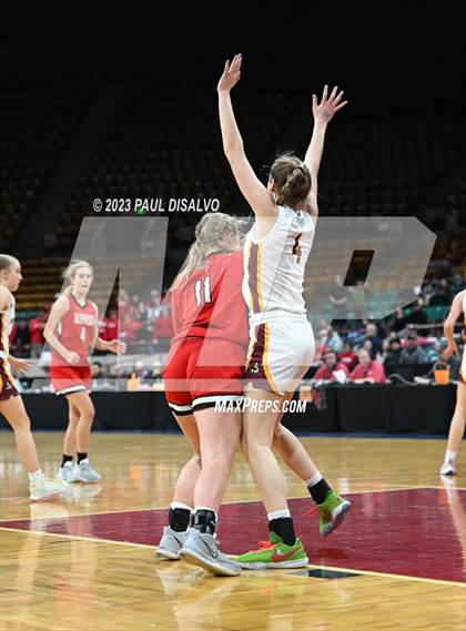 Thumbnail 2 in Glenwood Springs vs. Windsor (CHSAA 5A Final Four) photogallery.