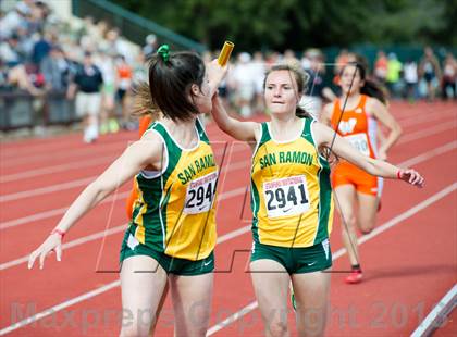 Thumbnail 3 in Stanford Invitational Distance Medley photogallery.