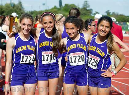 Thumbnail 1 in Stanford Invitational Distance Medley photogallery.