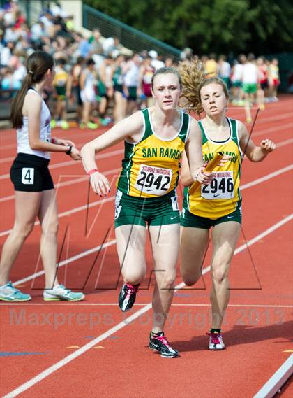 Thumbnail 2 in Stanford Invitational Distance Medley photogallery.