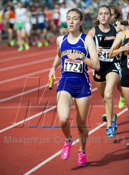 Thumbnail 3 in Stanford Invitational Distance Medley photogallery.