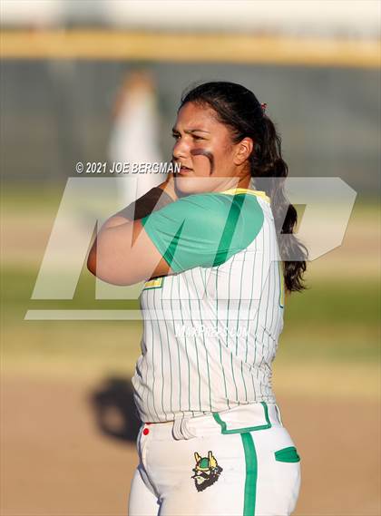 Thumbnail 3 in Highland @ Holtville (CIF Southern Regional D4 Final) photogallery.
