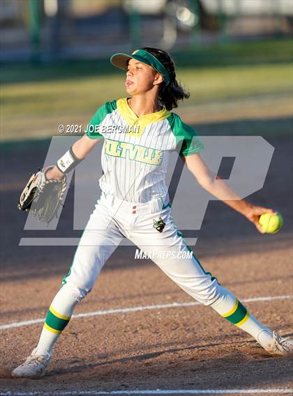 Thumbnail 1 in Highland @ Holtville (CIF Southern Regional D4 Final) photogallery.