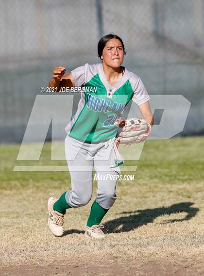 Thumbnail 1 in Highland @ Holtville (CIF Southern Regional D4 Final) photogallery.