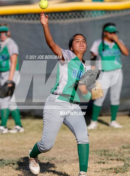 Thumbnail 3 in Highland @ Holtville (CIF Southern Regional D4 Final) photogallery.
