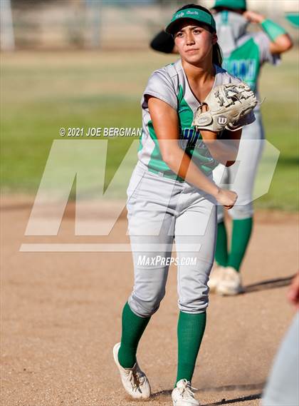 Thumbnail 1 in Highland @ Holtville (CIF Southern Regional D4 Final) photogallery.